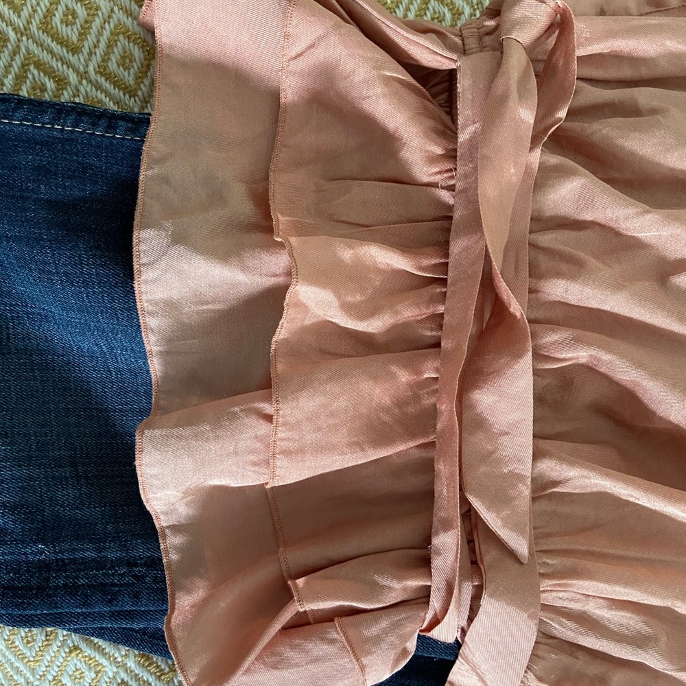 Forever 21 Ruffle Top - Picture 2 of 4